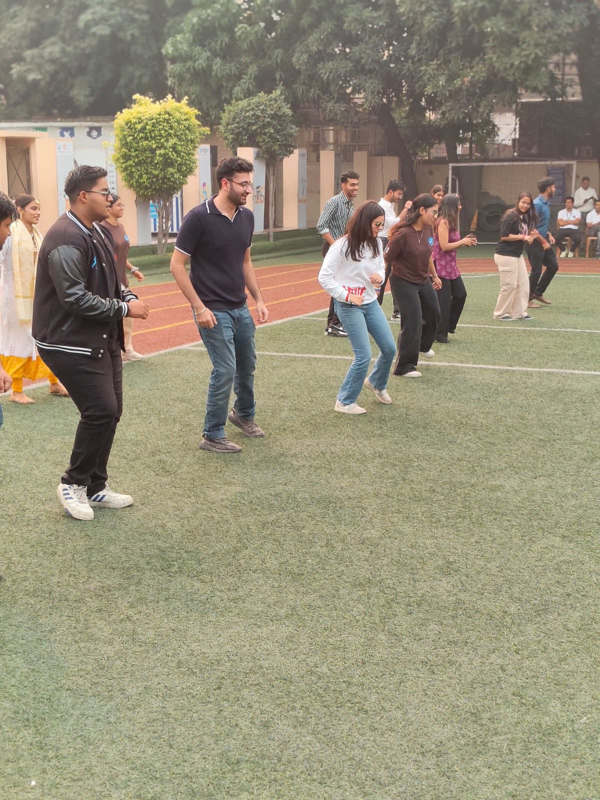 HAPPINESS IN ACTION: MAPS � IIT DELHI