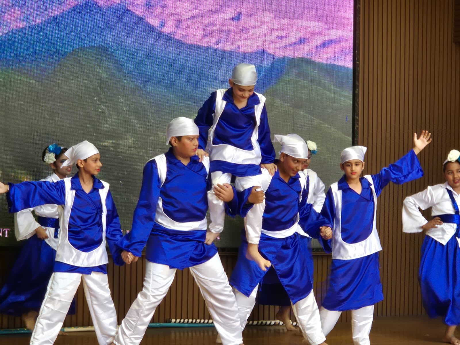 INTERNATIONAL DANCE DAY