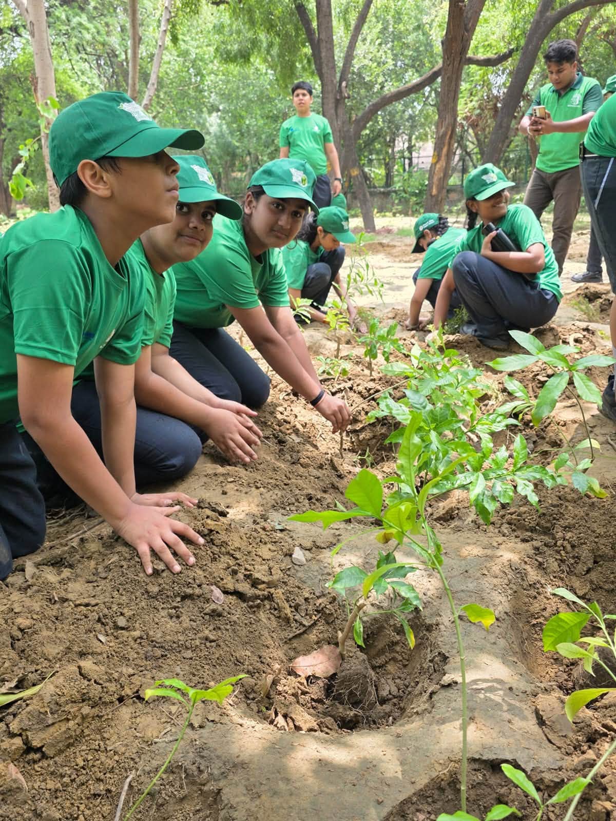 MEGA PLANTATION DRIVE: EK PED MAA KE NAAM